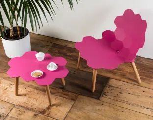 Tavolino in polietilene con gambe in faggio Tarta Low Table di Slide