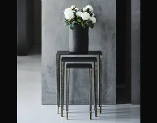 Tavolino Brushed Grey con parti in ottone Spillo di Cattelan Italia