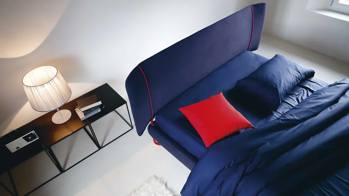 Letto in tessuto con testiera Hug 02 di Noctis