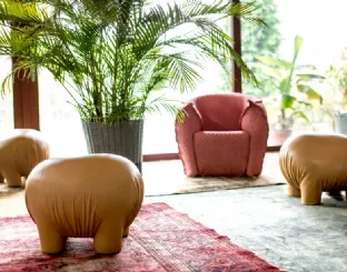 Pouf realizzato in cuoio Anomaly di Moroso