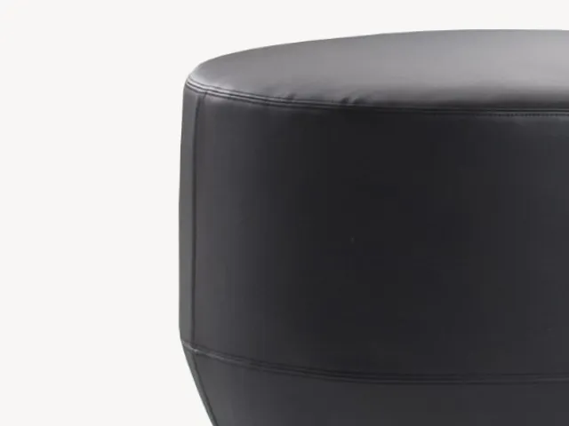 Pouf rotondo in pelle Bikini Island di Moroso
