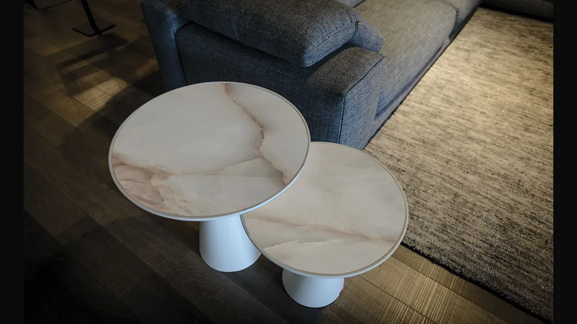 Tavolino in poliuretano verniciato bianco e piano in ceramica Peyote Keramik di Cattelan Italia