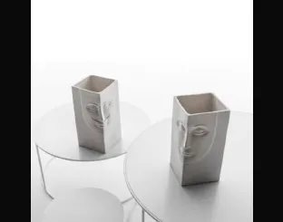 Vaso in ceramica con viso Ginevra & Artù di Adriani e Rossi