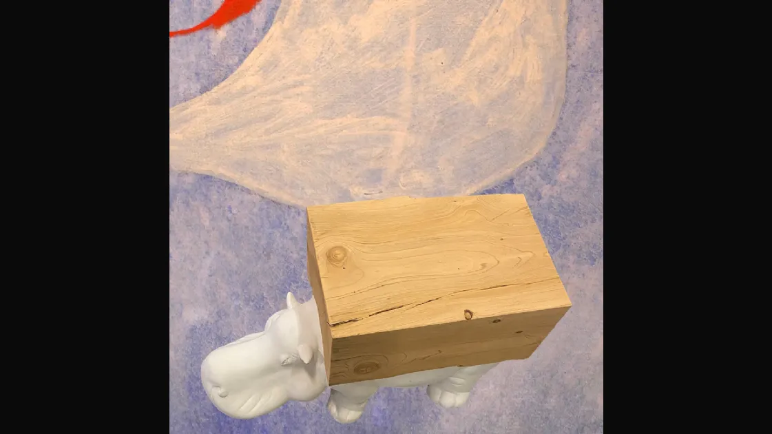 Pouf Hippo Wagon Wood in legno e ceramica di Adriani e Rossi
