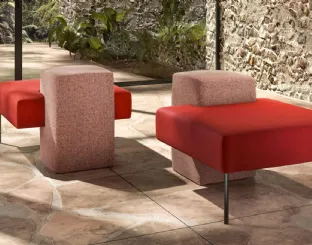 Pouf di design in tessuto Mark di Doimo Salotti