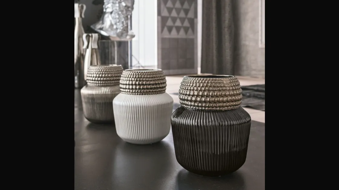 Vaso in ceramica smaltata lucida platino e nero, platino e bianco o tutto platino Onion di Adriani e Rossi