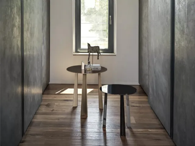 Tavolino Tao in metallo laccato di Bontempi