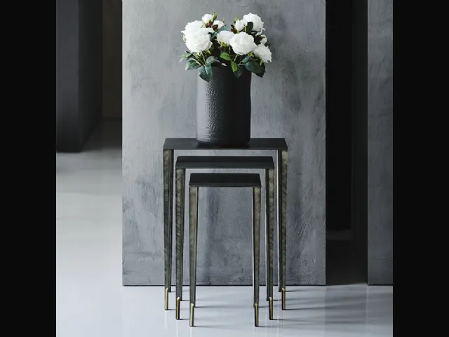 Tavolino Brushed Grey con parti in ottone Spillo di Cattelan Italia