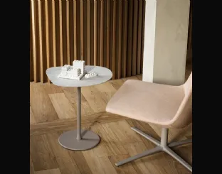 Tavolino Mixit con top in ceramica di Desalto