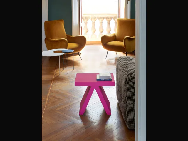 Tavolino geometrico dalle dimensioni ridotte in polietilene Toy di Slide