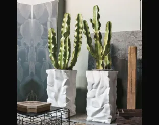 Vaso Stropiccio in ceramica opaca bianco di Adriani e Rossi