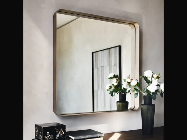 Specchio Wish S  da parete in cristallo specchiato con cornice in acciaio verniciato goffrato di Cattelan Italia