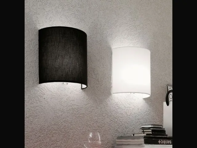 Lampada in tessuto bianco o nero Applique Luna di Adriani e Rossi