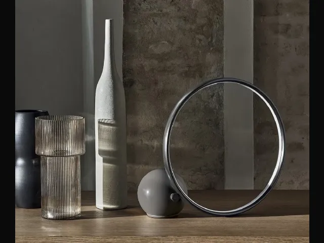 Lampada Circle da tavolo in acciaio laccato antracite di Bontempi