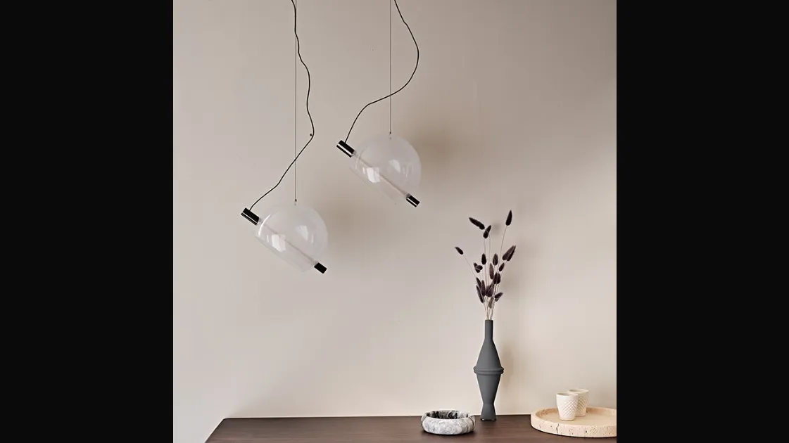 Lampada a sospensione con paralume in vetro soffiato trasparente o fumé Cody di Cattelan Italia