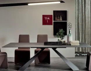 Lampada da terra in acciaio verniciato e luci led Zed di Cattelan Italia