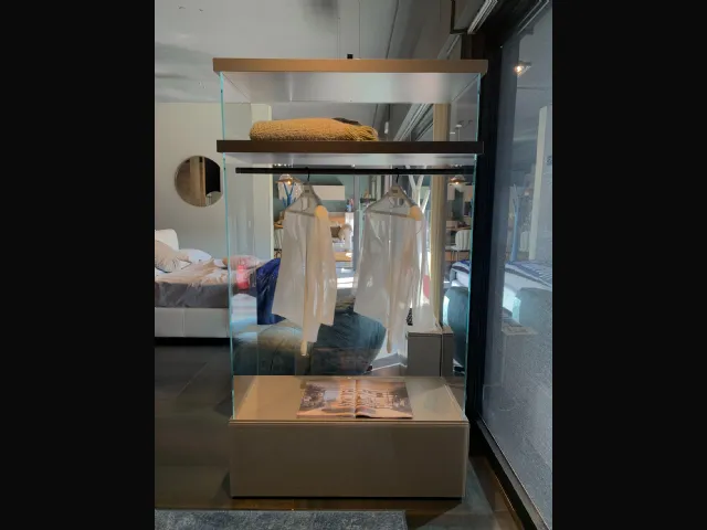 AIR WALK-IN CLOSET 