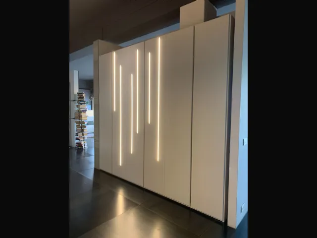 Armadio Battente modello Lux di Veneran