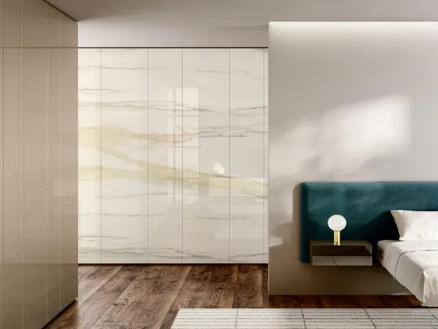 Armadio con ante battenti modulare Flapp in vetro finitura Marble XGlass o Bianco di Lago