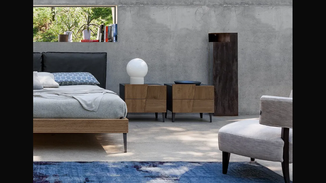Comodino Design in Rovere massello di Devina Nais