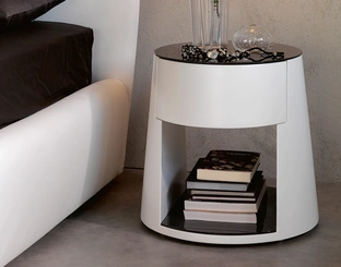 Comodino con cassetto in poliuretano rigido verniciato bianco Nigel di Cattelan Italia