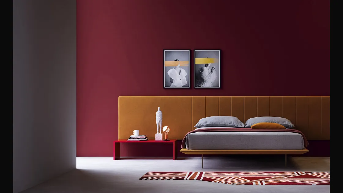 Letto con testiera appesa Infinity di Biba Salotti