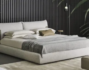 Letto in tessuto imbottito con testiera e box contenitore Blend Bed di Bonaldo