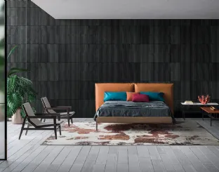 Letto con testiera in pelle imbottita con giroletto in Rovere Chloè Elegance di Devina Nais