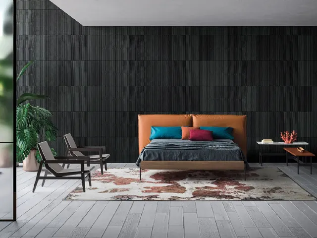 Letto con testiera in pelle imbottita con giroletto in Rovere Chloè Elegance di Devina Nais