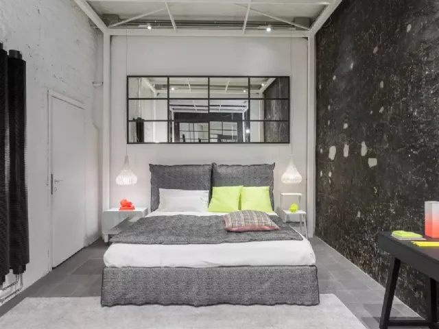 Letto con testiera Double di Gervasoni