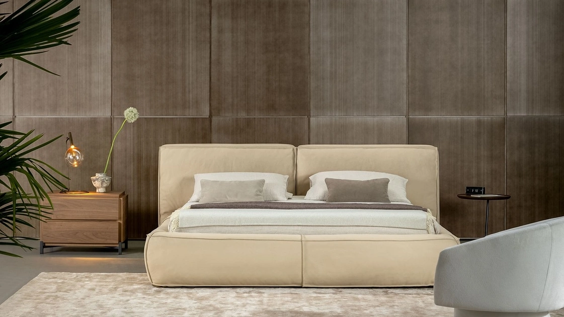 Letto Fluff in pelle di Bonaldo