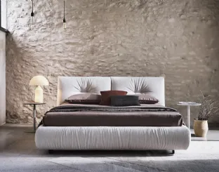 Letto in tessuto imbottito Kumo di Twils