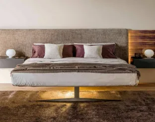 Letto con testiera in tessuto e vetro finitura ebano con gambe in acciaio Steel Free di Lago