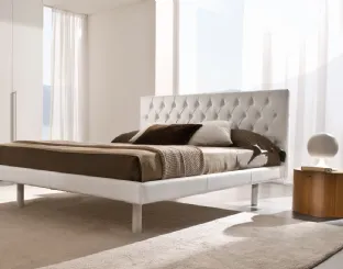 Letto matrimoniale con testata capitonnè Margarita di Falegnameria 1946