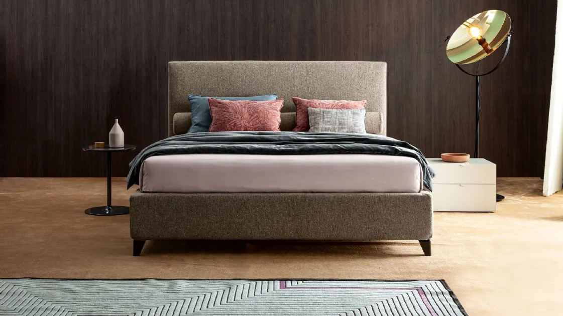 Letto in tessuto con testiera Max Alto di Twils
