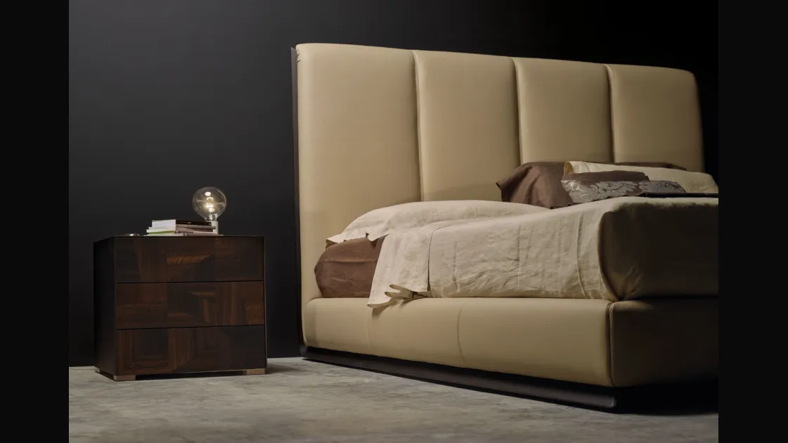 Letto in pelle Pasha di Falegnameria 1946