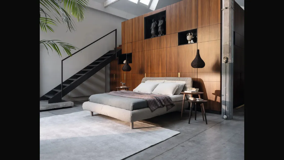 Letto in tessuto Plumeau di Gervasoni