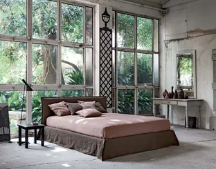 Letto in tessuto reversibile con testiera Twin Double di Veneran