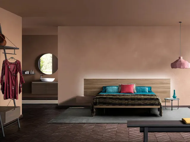Letto in legno massello di Rovere con testiera sospesa Zen Slim di Devina Nais