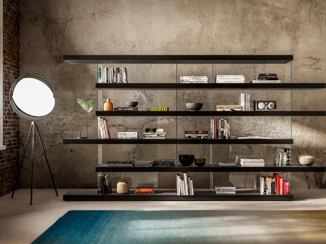 Libreria a muro Air Design in laccato opaco e vetro di Lago