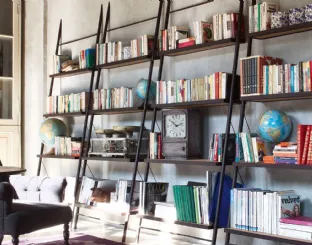 Libreria Easy di Devina Nais