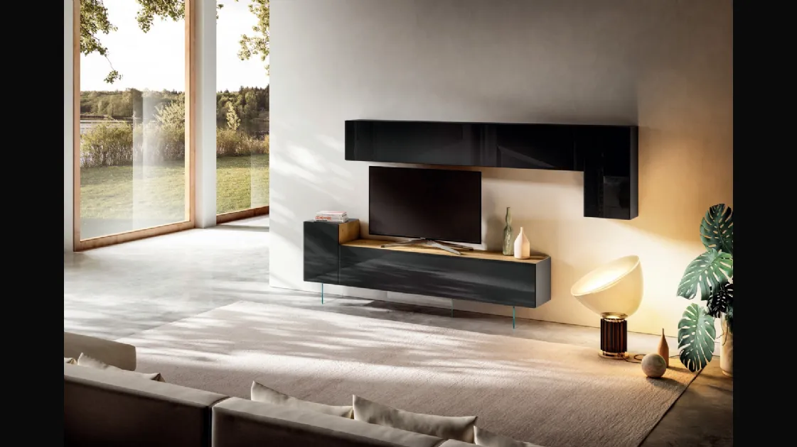 Mobile Porta Tv 36e8 0524 in vetro laccato con top in legno di Lago