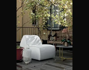 Poltroncina Soft rivestita in tessuto di Tomasella