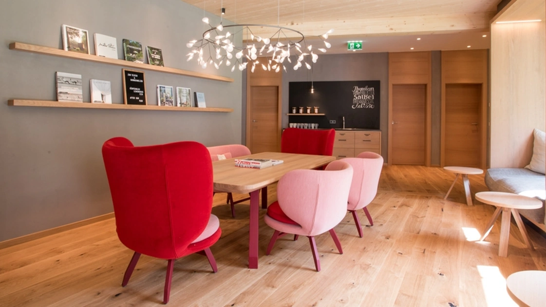 Poltroncina in tessuto Ariel di Moroso