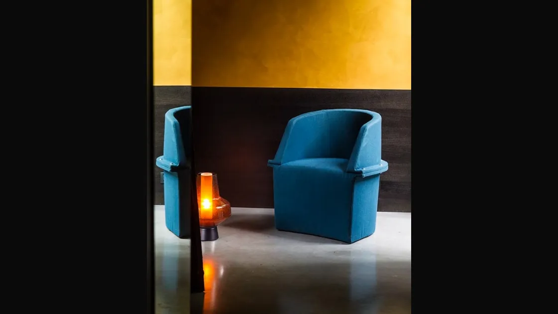 Poltroncina in tessuto con bulloni a vista zincati Assembly di Moroso