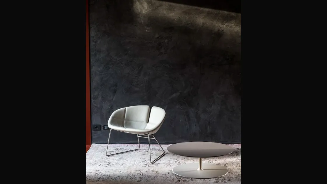 Poltroncina in pelle Fjord di Moroso