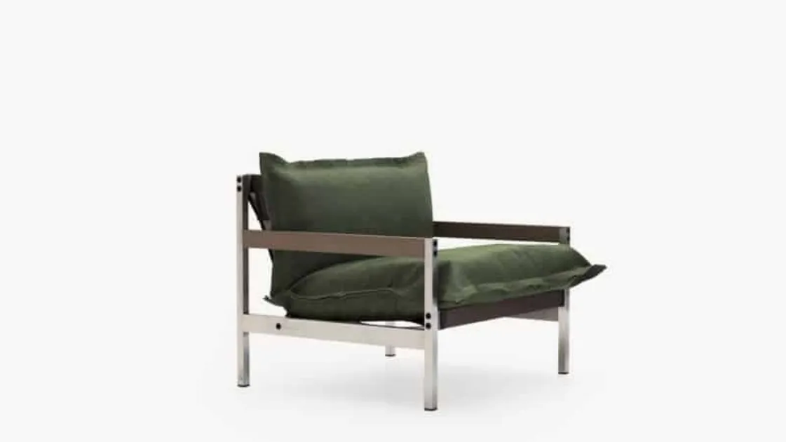 Poltrona in tessuto imbottito con base in acciaio Iron Maiden di Moroso