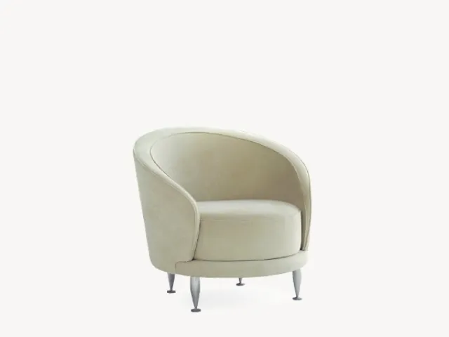 poltroncina in velluto New Tone di Moroso