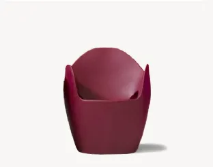 Poltroncina di design in polietilene O Nest di Moroso