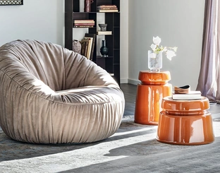 Poltrona imbottita Peggy Turn di Cattelan Italia